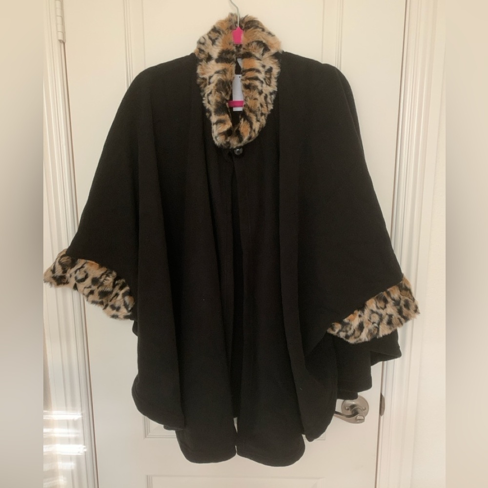 Vintage Sears NWT Black Fleece Cape Poncho Leopard Faux Fur Collar Cuff OSFM